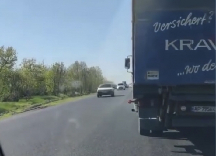 Водители благодарят власть "за пробки" под Мелитополем (видео)