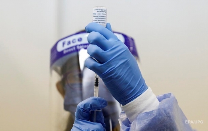 В Бразилии после прививки AstraZeneca умерла беременная - Reuters