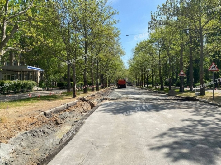 Когда в Мелитополе завершат ремонт одной из главных улиц города (фото, видео)