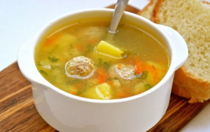 Специалисты по питанию назвали самый полезный суп
