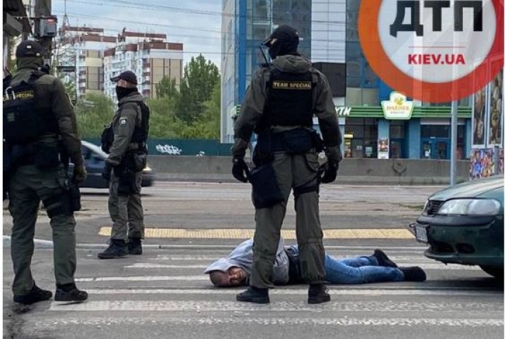 Замешан сотрудник банка: новые фото и детали дерзкого ограбления в Киеве
