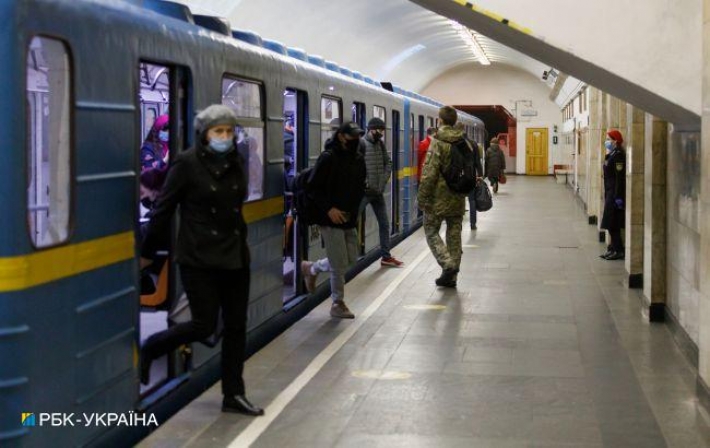 В метро Киева полный 