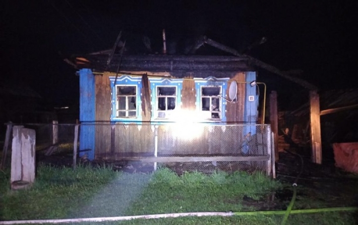 В России при пожаре погибла семья из шести человек (фото)