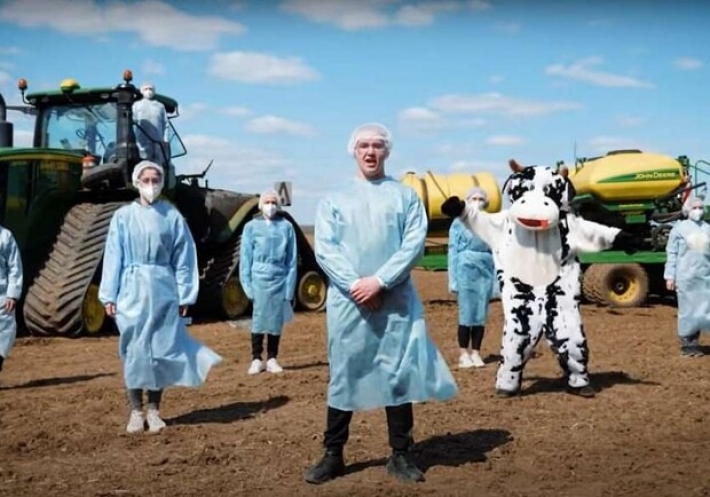 Аграрную: в харьковской области сняли пародию на песню Украины для Евровидения