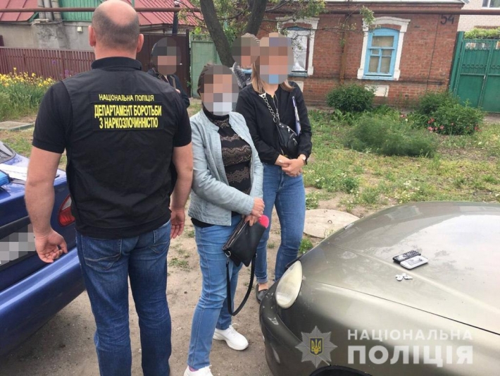 В Запорожской области задержали женщину с метадоном на 70 тыс грн.