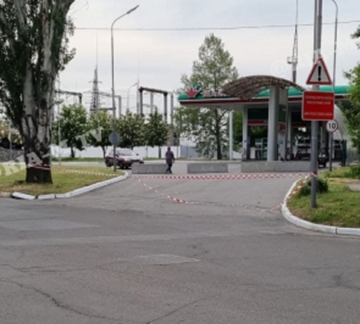 В Мелитополе заблокировали доступ на популярную АЗС (фото)