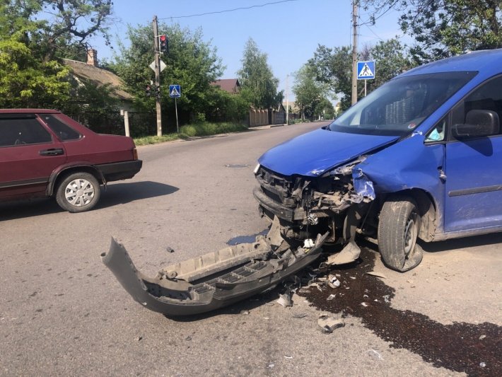 В Бердянске в течение часа произошло два ДТП (фото)