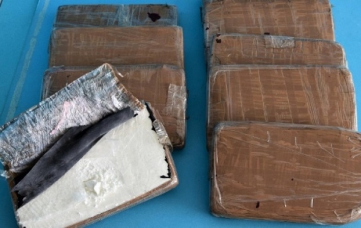 В Германии выбросили в мусор 4,5 кг кокаина
