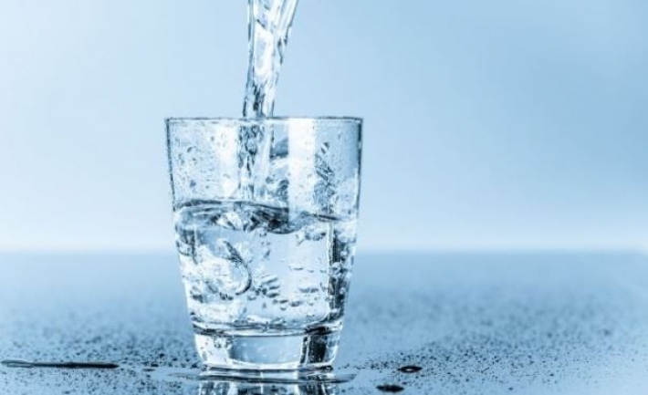 Четыре ситуации, когда обычная питьевая вода может навредить человеку