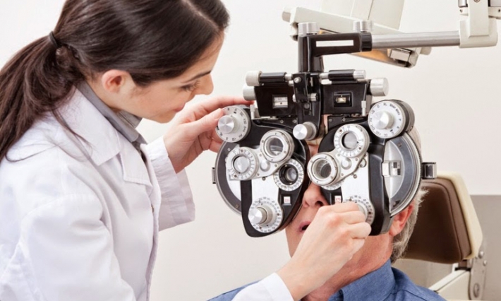 Чем отличается окулист от офтальмолога?
