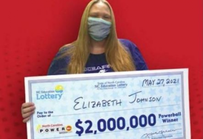 Американка «ошиблась лотереей» при покупке билета и выиграла два миллиона долларов