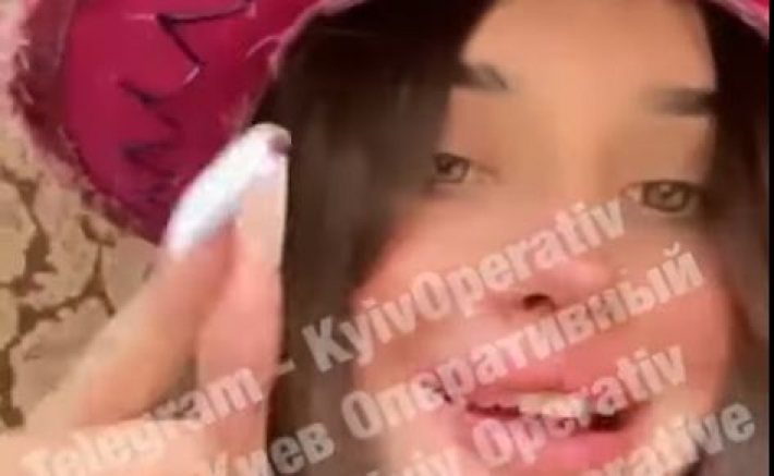 В Киеве компания молодежи устроила "дикий" погром в квартире: видео разозлило сети