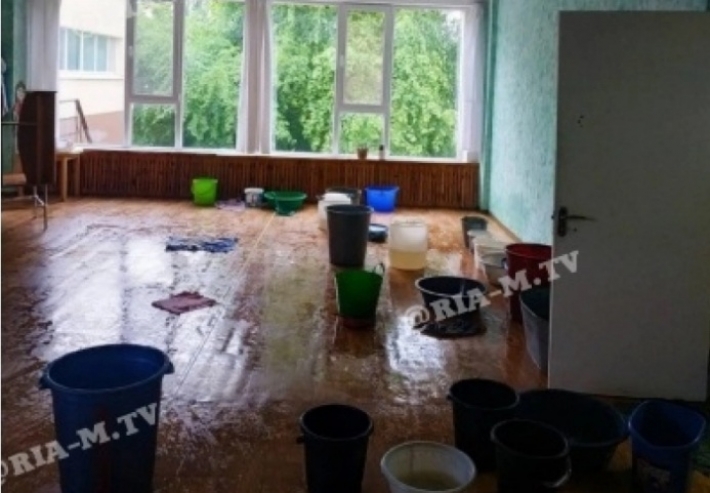 Причины затопления дождем детского сада в Мелитополе объяснили в горуо (фото)