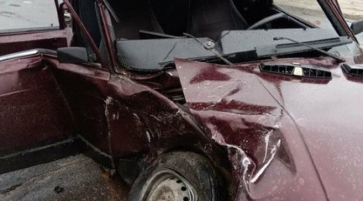В Харькове мать с ребенком устроила серьезное ДТП - авто протащило сто метров: фото и видео