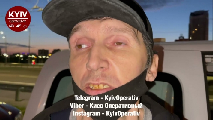 В Киеве в маршрутке на горячем поймали хромого вора: видео