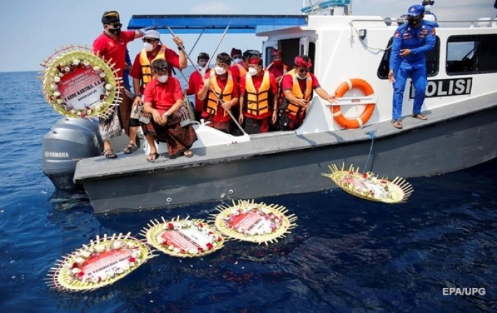 Индонезия отменила миссию по спасению затонувшей в апреле субмарины