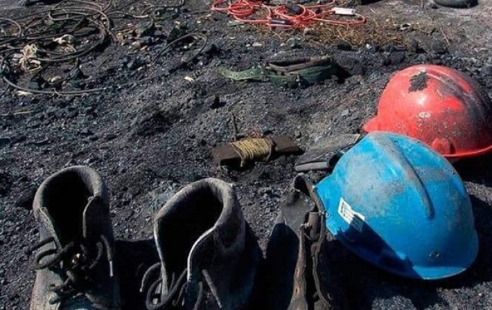 На севере Мексики обрушилась шахта, семь человек под завалами (фото)