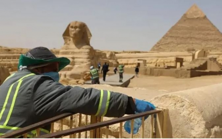 "Черная плесень" дошла до Египта. Опасна ли новая болезнь для туристов и попадет ли она в Украину