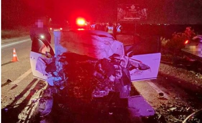 На Закарпатье произошло жуткое ДТП - авто превратилось в металлолом, есть погибшие: фото