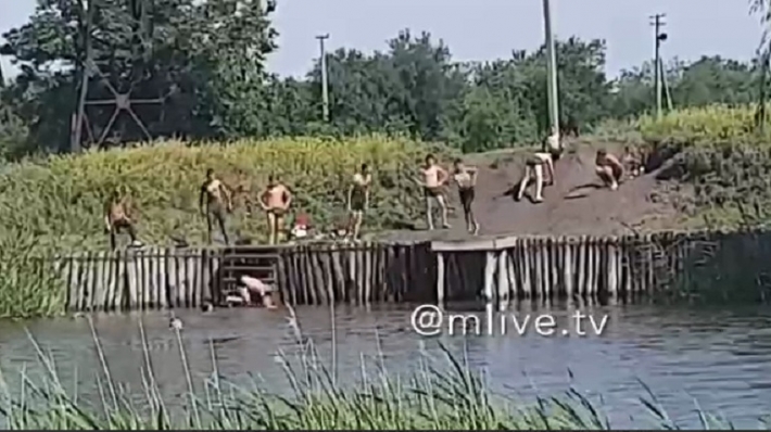 В Мелитополе кадры с озера Горячка просто шокируют (видео)