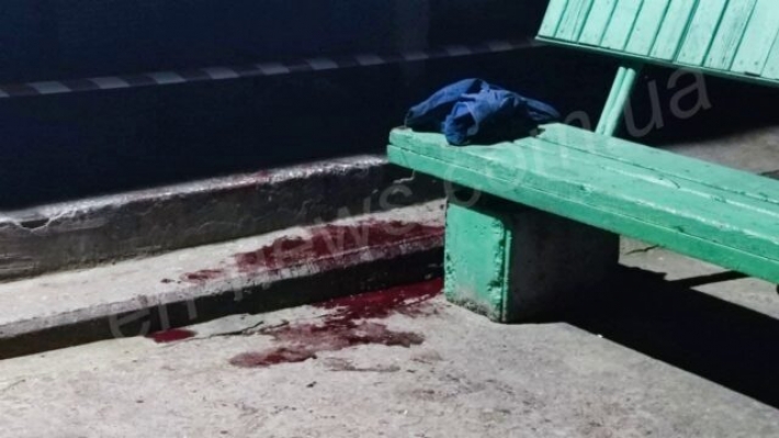 В Энергодаре на дне города зарезали мужчину (фото)