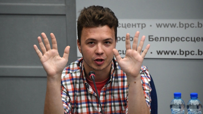 Протасевич заявил, что Польша «взяла в заложники» его родителей