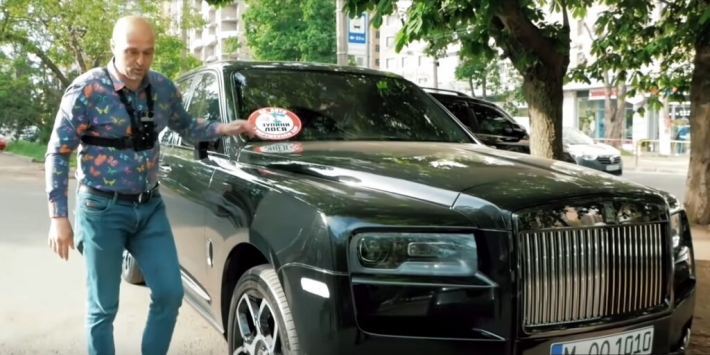 В Одессе наказали владельца Rolls-Royce за полмиллиона долларов - пожалел 20 грн на паркинг: фото и видео