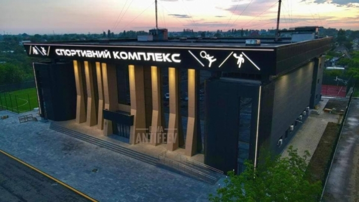 В Мелитополе мэр обещает зрелищное шоу на открытии самой современной в Украине ДЮСШ