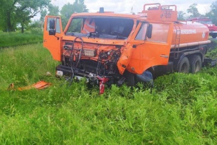 ​Страшное ДТП в Харьковской области: бензовоз протаранил 