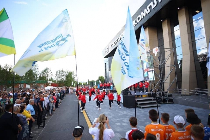 Как в Мелитополе открывали лучшую спортшколу в Украине показали в видеоролике