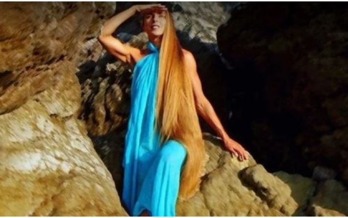 "Рапунцель" родом из Украины предложили полмиллиона долларов за право обрить ей волосы