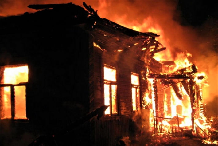 В Запорожской области при пожаре погиб человек
