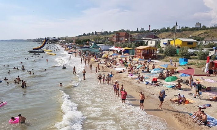 Цены и состояние пляжей в Бердянске показал местный блогер (видео)