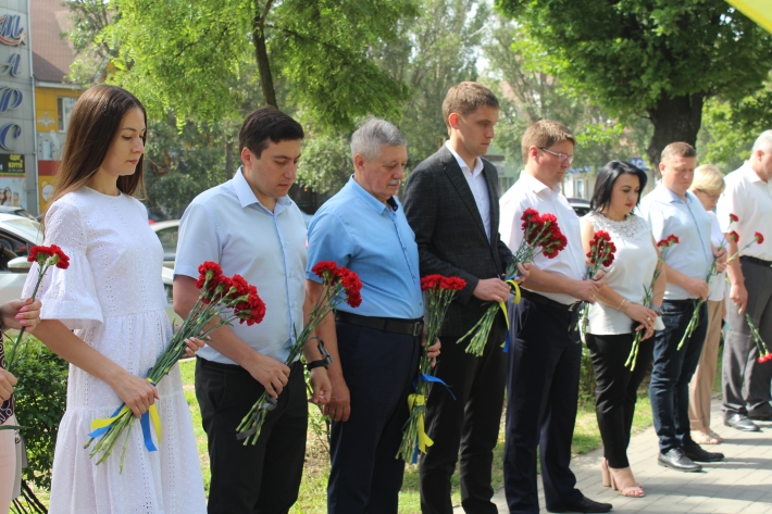 В Мелитополе почтили память жертв войны (фото)