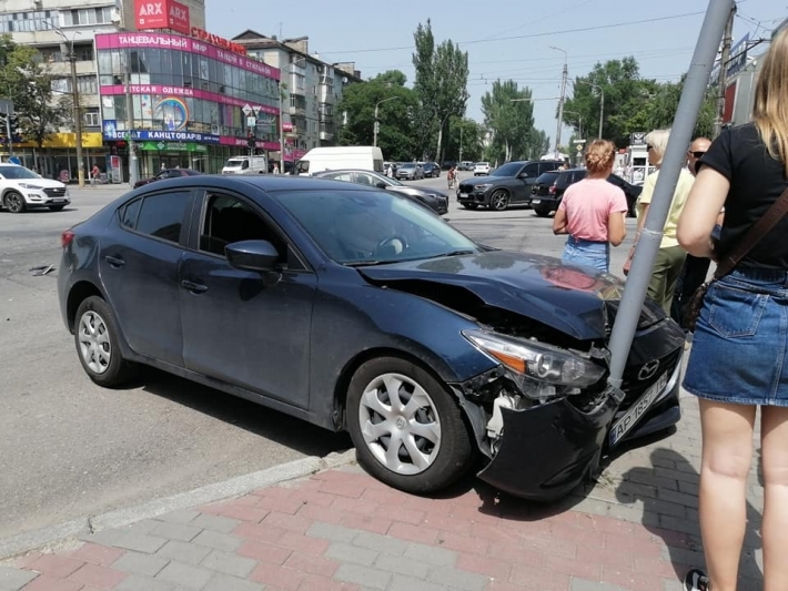 Стало известно, кто пострадал в ДТП на Соборном проспекте в Запорожье