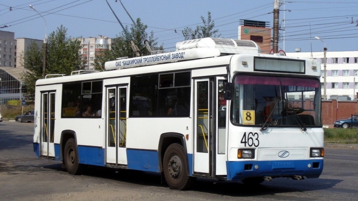 В Запорожье судили водителя троллейбуса, которая зажала пассажирку