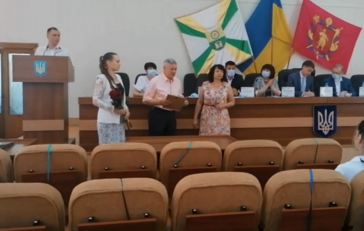 Кого в Мелитополе отметила грамотами за сбор средств для ветеранов (видео)