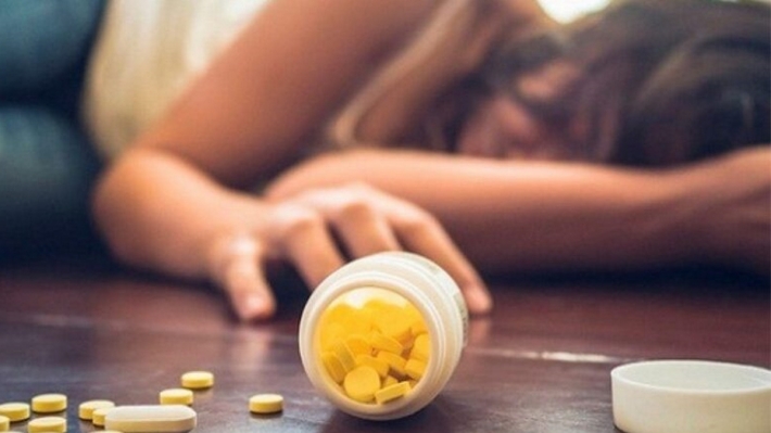 В Запорожье девушка наглоталась таблеток из-за ссоры с любимым (видео)
