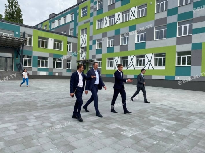 В Мелитополе 1 сентября ждут министра на открытие школы (фото, видео)