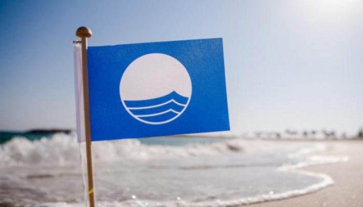 В Кирилловке и Бердянске появятся пляжи с Голубым флагом