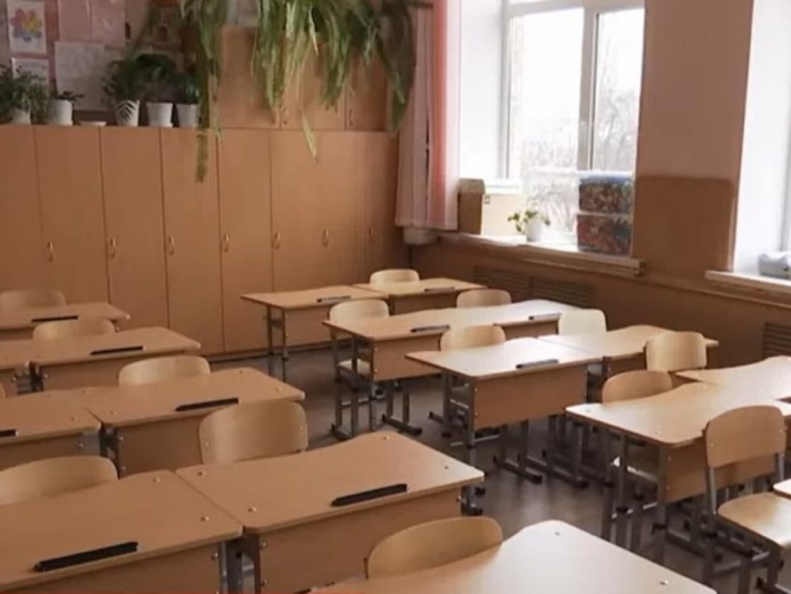 Угрожала отрезать половой орган ребенку с инвалидностью: подробности скандала с учительницей в Винницкой области