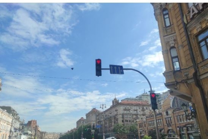 В Киеве убрали необычный светофор: фото