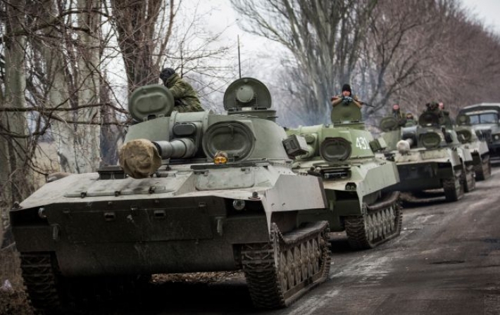 Боевики стягивают тяжелую технику в Донецкой области: ОБСЕ заметила танки и гаубицы