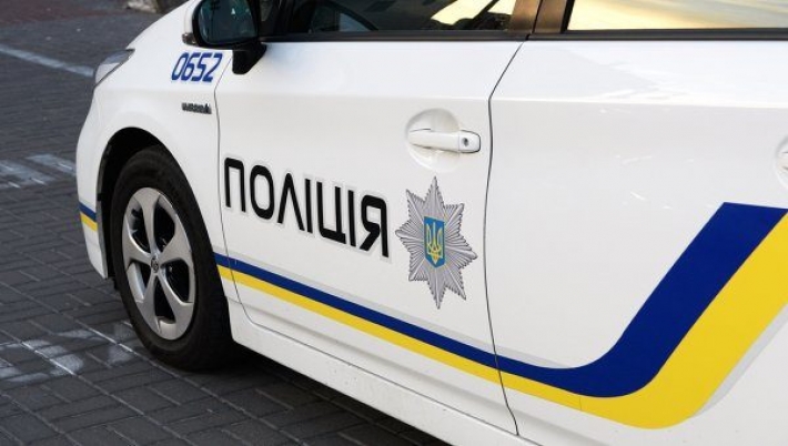 В Киеве пьяный угнал машину и уснул в ней: копы задержали горе-вора