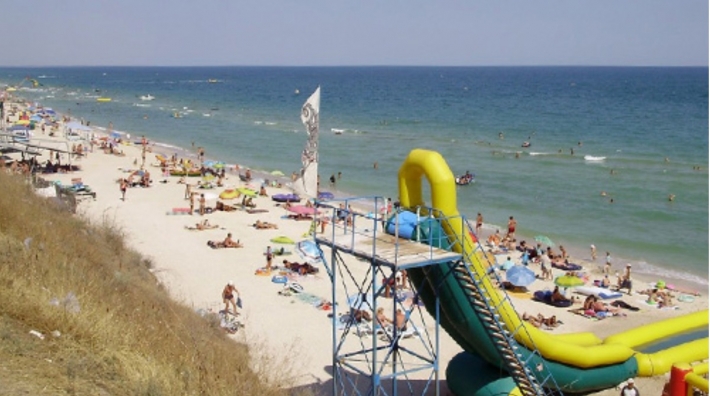 В Кирилловке полиция собралась закрывать пляжный бизнес