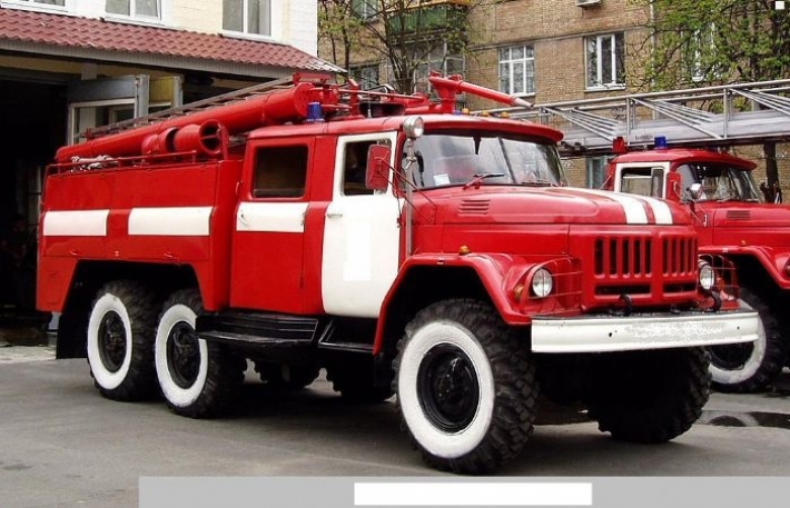 В Киеве "герой парковки" перекрыл дорогу спасателям, ехавшим на вызов: видео