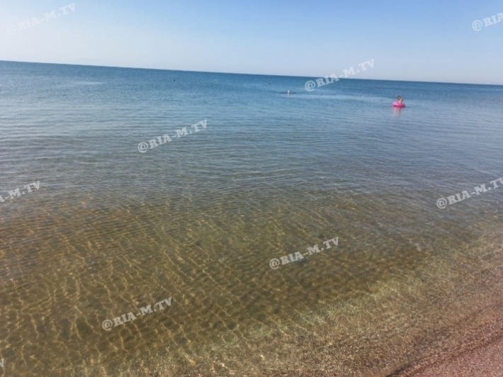 Все на море! После урагана на Азовском побережье исчезли медузы (фото)