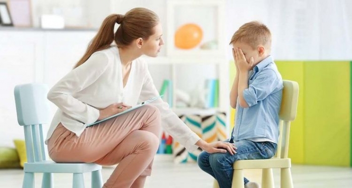 С какими проблемами чаще всего к детскому психологу обращаются