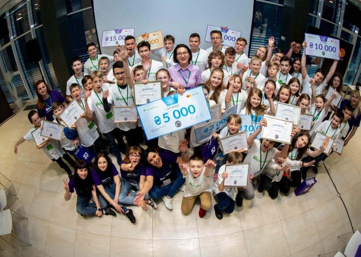Третьеклассница из Запорожья выиграла олимпиаду Финансовый гений-2021