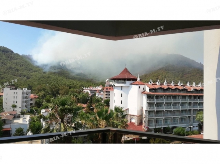 Мелитопольские туристы наблюдают из отелей, как в Турции тушат лес (фото, видео)